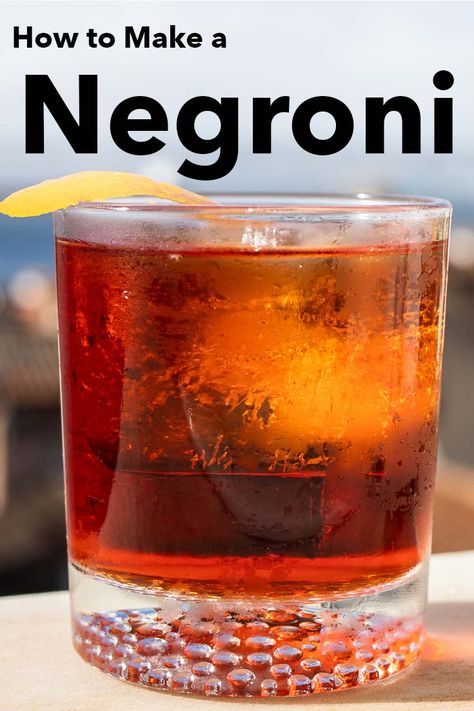 Campari Negroni, Negroni Cocktail Recipe, Campari Cocktails, Negroni Recipe, Negroni Cocktail, Italian Drinks, Italian Cocktails, Cocktail Drinks Alcoholic, Mixed Drinks Recipes