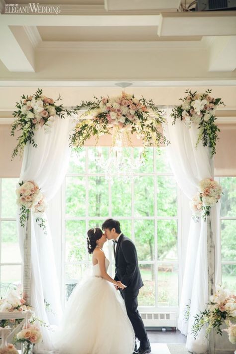 10 Rustic Old Door Wedding Decoration Ideas To Make Your Outdoor Country Weddings Unforgettable // [http://theendearingdesigner.com/10-rustic-old-door-wedding-decor-ideas-love-outdoor-country-weddings/] Wedding Ceremony Backdrop Indoor, Ceremony Backdrop Indoor, Wedding Arbors, Wedding Arch Rustic, Wedding Ceremony Ideas, Indoor Wedding Ceremonies, Secret Garden Wedding, Wedding Arch Flowers, Wedding Altars