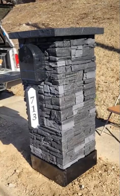 Black Brick Mailbox Ideas, Brick And Stone Mailbox Ideas, Rock Mailbox Ideas, Faux Stone Mailbox, Mailbox Ideas Brick, Brick Mailbox Ideas Curb Appeal, Stone Mailbox Ideas Curb Appeal, Modern Farmhouse Mailbox Ideas, Mail Box Ideas Curb Appeal