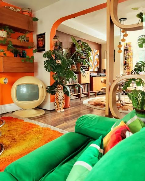 70s Living Room, 70s Interior Design, 70s House, 70s Interior, 70s Home, Pub Decor, 70s Home Decor, Deco Retro, Retro Interior