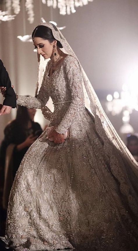 Pakistani White Wedding Dress, Ivory Walima Dress, Silver Asian Wedding Dress, Silver Pakistani Bridal, Pakistani Engagement Dress, Pakistani Reception Bride, Valima Bridal Dress Pakistan, Pakistani Bridal Lengha, Wedding Dresses Pakistan