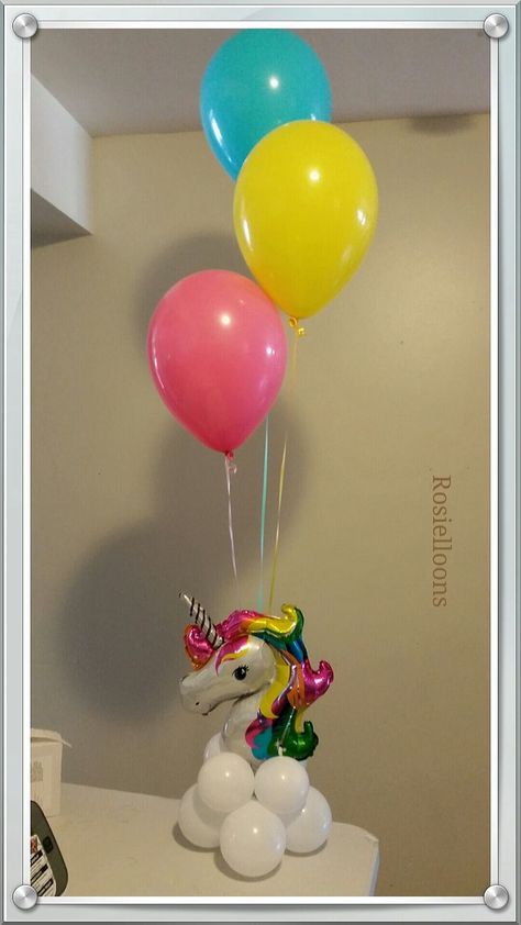 globos centerpiece unicorn Unicorn Balloon Centerpiece, Unicorn Balloon Ideas, Rainbow Theme Baby Shower, Birthday Party Rainbow, Unicorn Centerpiece, Balloon Centerpiece, Unicorn Birthday Party Decorations, Jojo Siwa Birthday, Unicorn Themed Birthday Party