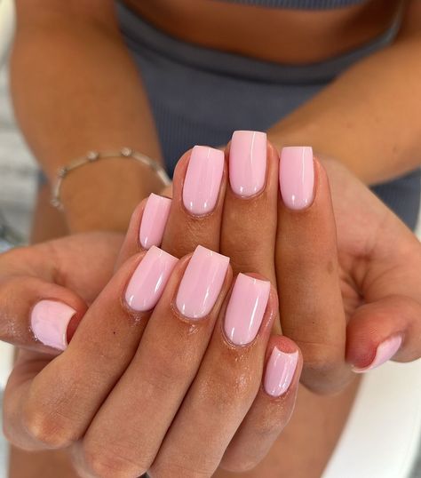 BEAUTYBYAMBER🤍 | the perfect baby pink for summer🫧🫧🫧 if you want to learn exactly how I created this set make sure you keep an eye out for my new and… | Instagram Baby Pink Natural Nails, Pink Manicure Gel, Pink Biab Nails, Nails Baby Pink, Nails Sets, Pink Tip Nails, Soft Pink Nails, Hoco Nails, Baby Pink Nails