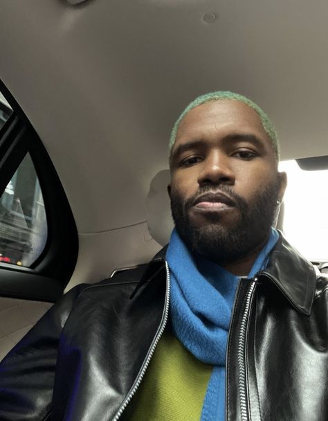 Frank Ocean Updates on Twitter: "Frank Ocean’s sporting a slightly new shade of green hair🍀 — via IG stories… " Frank Ocean Headphones, Frank Ocean And The Weeknd, Frank Ocean Pictures, Aesthetic Culture, Steve Lacy, Super Rich Kids, Rich Kids, Frank Ocean, Tyler The Creator