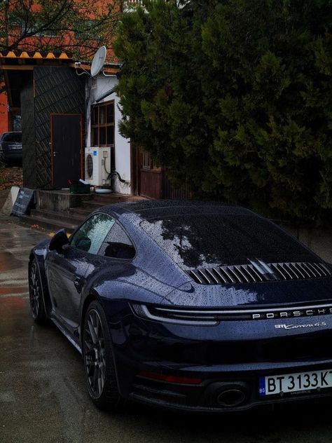 Porchse Cars Aesthetic, Dark Car Pictures, Porche Car Aesthetic, Dark Blue Car Aesthetic, Dark Blue Porsche, Cars In The Rain, Drømme Liv, Nissan 240sx, Lux Cars