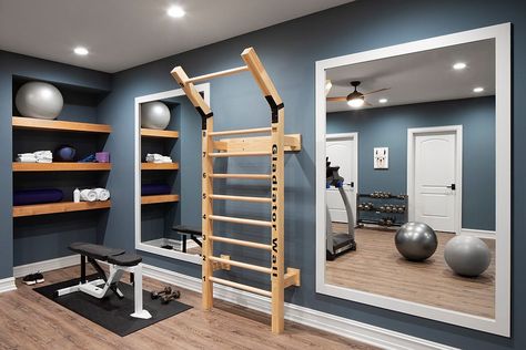 Stay Fit Indoors: How to Create that Perfect Small Home Gym Ruang Gym, Home Gym Ideas Small, Small Home Gyms, Small Home Gym Ideas, Home Gym Basement, Small Home Gym, Workout Room Home, Home Gym Garage, Gym Mirrors