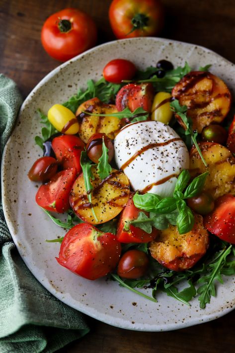 Grilled Peach and Burrata Salad Peach And Burrata, Zucchini Fries Baked, Cauliflower Tater Tots, Burrata Mozzarella, Salad With Burrata, Parmesan Crusted Zucchini, Grilled Peach Salad, Marinated Flank Steak, Burrata Salad