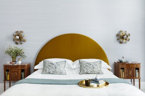 rounded velvet headboard inspiration Luna Headboard, Headboard Inspiration, Rum Inspo, Headboard With Shelves, Headboard Ideas, Modern Headboard, Curved Headboard, Velvet Headboard, Diy Headboard