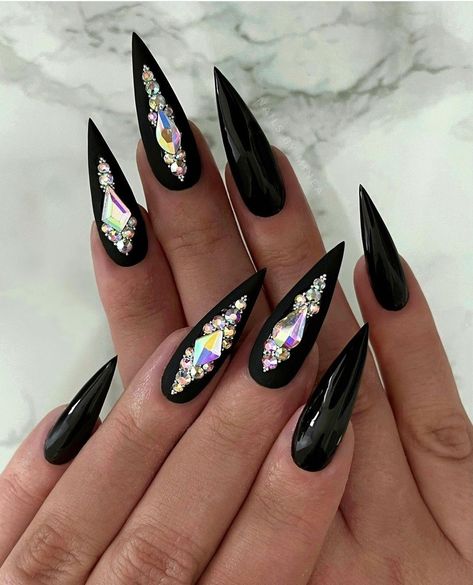 Classy Black Nails, Black Chrome Nails, Black Gold Nails, Pink Tip Nails, Nails With Rhinestones, Funky Nail Designs, Black Halloween Nails, Black Stiletto Nails, Black Coffin Nails