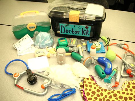 Doctor and Nurse Prop Boxes and lots of other examples of prop boxes Prop Box Ideas, Doctor Activities, Inhome Daycare, Dolphins Art, Kids Craft Tables, Abc Preschool, Doctor And Nurse, Toddler Themes, Prop Box