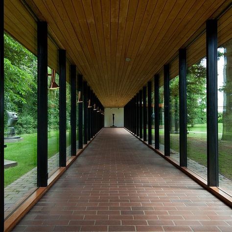 Museum Architect, Alpine Modern, Danish Architecture, Louisiana Museum, Glass Walls, Museum Architecture, Space Architecture, Design Museum, Mid Century House