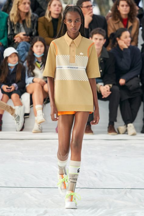 Lacoste Spring 2022 Ready-to-Wear Collection | Vogue Activewear Details, Sports Wear Fashion, Tennis Outfit Women, Style Sportif, Knitwear Fashion, Tennis Clothes, Fashion Show Collection, Sport Fashion, Runway Fashion