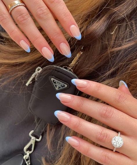 Ongles Baby Blue, Blue And White Nails, Blue Acrylic Nails, Simple Acrylic Nails, Almond Acrylic Nails, Nagel Inspo, Spring Nail, Dream Nails, Minimalist Nails