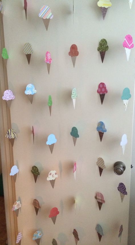 Ice Cream Garland, Ice Cream Decoration, Ice Cream Birthday Party Theme, Cream Decoration, Backdrop For Photos, Ice Cream Party Decorations, Ice Cream Party Theme, Ice Cream Decorations, Ice Cream Birthday Party