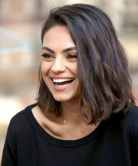 Mila Kunis Hair, Hair Evolution, Purple Eyeshadow, Mila Kunis, Natural Beauty Tips, Shoulder Length Hair, Medium Hair, Shoulder Length, Bob Hairstyles