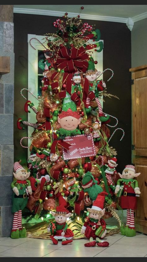 Elf Xmas Tree Ideas, Elf Christmas Tree Ideas, Ginger Bread Tree, Seuss Christmas Tree, Dr Seuss Christmas Tree, Fun Christmas Trees, Bread Tree, Dr Seuss Christmas, Knit Cardigan Outfit