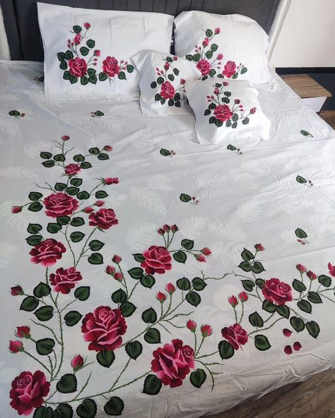 Available king size 108*108 Pure cotton satin Hand painted bedsheet With two pillow cover Two cushion covers 7710863253 Message to order Fabric Paint Bedsheet Design, Pillow Painting Design, Bedsheet Painting Designs, Pillow Covers Design, Work Cross Stitch, Hand Embroidery Bedsheet, Handmade Bed Sheets, Bed Sheet Painting Design, Bedroom Set Designs