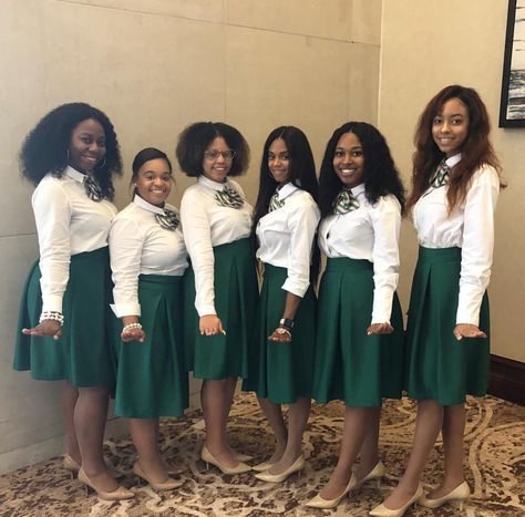 Uniforme School Choir Outfits, Chior Uniform Ideas, Ushering Uniform Outfit, Choir Dresses Ideas, Group Uniform Ideas, Usher Uniform Ideas, Choir Uniforms Style Church, Praise Team Outfits Fashion Styles, Ushering Uniform Ideas