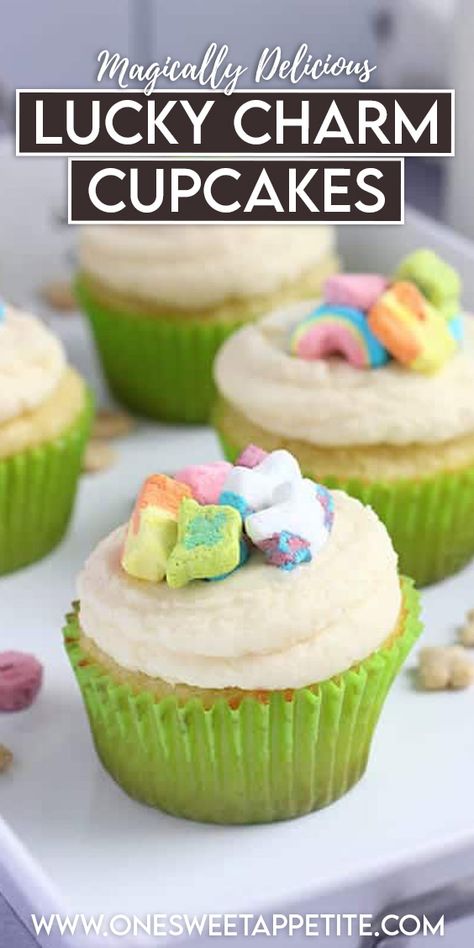 Celebrate St. Patrick's day, or any day, with this festive Lucky Charm Cupcakes recipe! The moist cake uses cereal milk to capture the flavor and is topped with the iconic charm marshmallows. Magically delicious. Lucky Charms Recipes, Lucky Charms Cupcakes, Cupcakes Funfetti, Funfetti Cupcakes, Festive Desserts, S'mores, Baked Goodies, Köstliche Desserts, Saint Patrick's Day