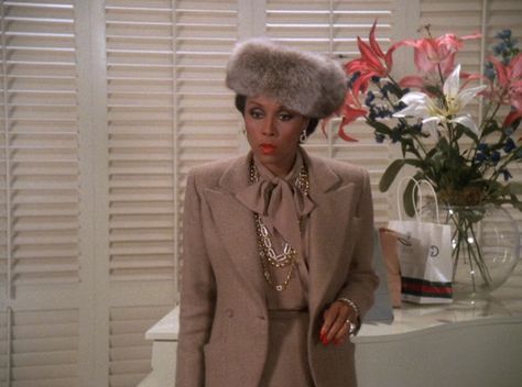 Real Da Real — May She Rest in Peace - Diahann Carroll aka... Dominique Deveraux, Alexis Carrington, Bad And Bougie, Diahann Carroll, Slay Outfits, Black Actresses, Vintage Black Glamour, Joan Collins, Dance Fashion