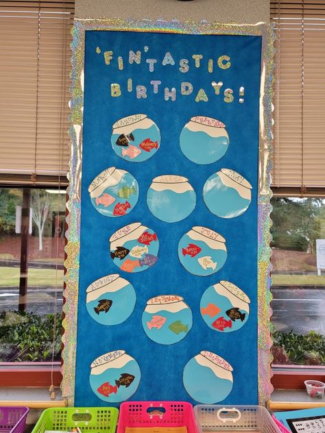 Aquarium Bulletin Board Sea Theme, Aquatic Theme Classroom, Ocean Wall For Classroom, Fish Themed Preschool Classroom, Ocean Theme Classroom Birthday Bulletin, Bulletin Board Ideas For Birthdays, Fish Bowl Birthday Board, Undersea Classroom Theme, Under The Sea Classroom Theme Bulletin Boards