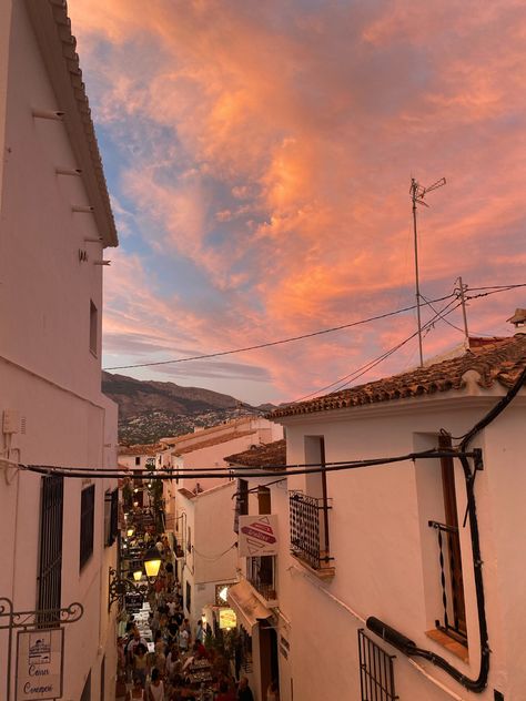 Spanish Town Aesthetic, Spanish Village Aesthetic, Arlene Core, Spanish Summer Aesthetic, Spanish Aesthetic, Spanish Vibes, Spain Aesthetics, Spanish Countryside, Spanish Village