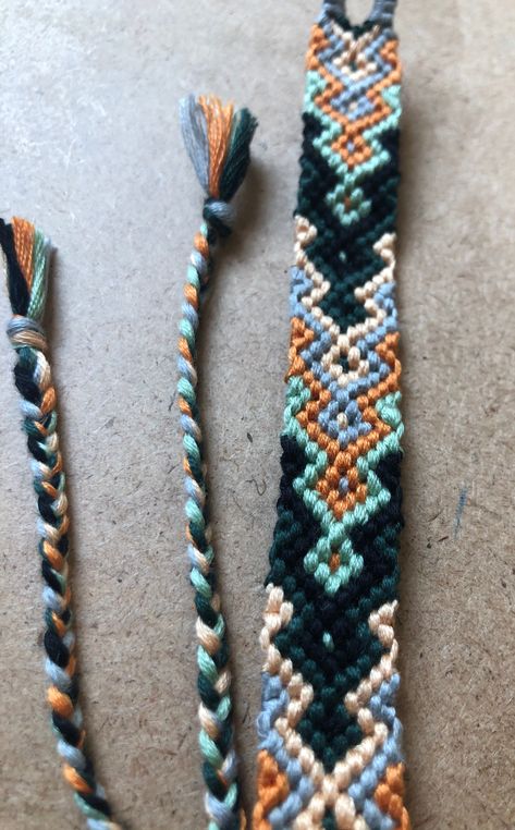 This handmade friendship bracelets pattern length is 5 inches and the total length is 9.5 inches. Colors inspired by fall/pumpkins Dog Collar Friendship Bracelet, Fall Color Friendship Bracelets, Basketball Bracelet Pattern, Fall Themed Friendship Bracelets, Fall Bracelets String, Masculine Friendship Bracelet Patterns, Stackable Friendship Bracelets, Friendship Bracelet Inspiration, Fall String Bracelets