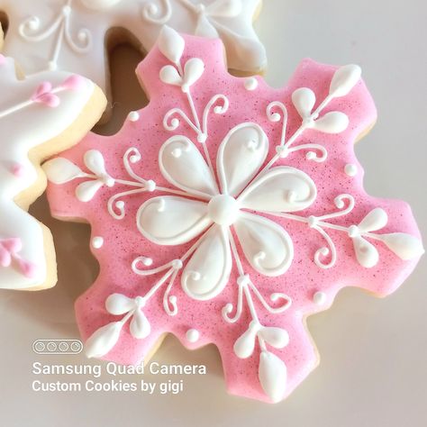 Snowflake Cookies - One Dozen, Decorated Cookies, Decorated Snowflake Cookies, Winter Cookies, Winter Wonderland Cookies, Cookies, Edible by CustomCookiesbygigi on Etsy Buttercream Snowflake Cookies, Snowflake Cookie Decorating Ideas, Frozen Birthday Cookies Decorated, Gingerbread Decorated Cookies, Winter Themed Cookies, Mitten Cookies Decorated, Holiday Sugar Cookies Decorated, Stocking Cookies Decorated, Winter Sugar Cookies Decorated