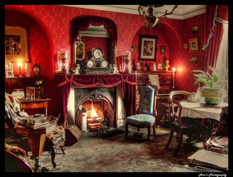 Victorian parlour   As seen at the town houses, Beamish Museum// Sherlock Holmes House, Museum Decor, Victorian Rooms, Parlor Room, Victorian Living Room, Victorian Parlor, Victorian Home Interior, Victorian Home Decor, Victorian Interior