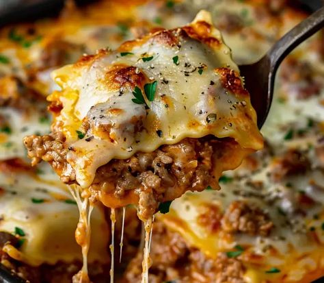 How to Make the Perfect Million Dollar Ravioli Casserole - Loaded Meatloaf Casserole, Loaded Meatloaf, Million Dollar Ravioli, Meatloaf Casserole, Ravioli Casserole, Baked Ravioli, Top Dinner Recipes, Pasta Casserole Recipes, Italian Meals