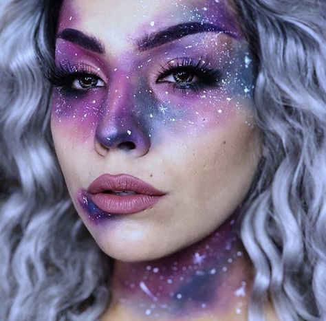 Pretty Galaxy, Pretty Halloween Makeup, Coachella Makeup, Galaxy Makeup, Creepy Halloween Makeup, Halloween Makeup Pretty, Pretty Halloween, Cool Makeup Looks, Face Painting Halloween