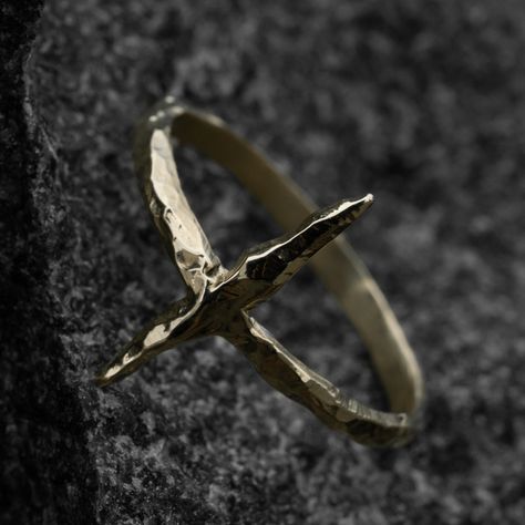 Dainty shard ring inspired by nature, raw, rough but delicate with perfect imperfections. Handmade in Canada Material: 10k and 14k Yellow Gold  Finishes: Satin or Polished Available Sizes: US/CDN 4-9 Made to order, allow 5-10 business days for processing. __ FRGMNTS pieces are always hand carved, cast in 10k gold, 14k gold, sterling silver or yellow bronze, and hand polished. All our pieces are composed of solid metal, no plating. A polishing cloth and anti-tarnishing bag is included in all purc Art Deco Mens Ring, Brass Jewelry Handmade, Ring Casting, Elven Ring, Jewelry Cross, Elven Jewelry, Textured Ring, Metal Ring, Men's Rings