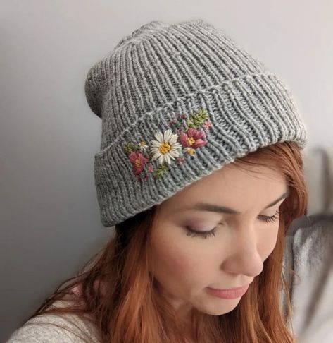 Julie Crawford- Knitted Bliss on Instagram: "Classic hat ✔️ Embroidered details ✔️ Skills level up ✔️ A few spots left for this Saturday's workshop @nofrillsknitting ! July 9, 2-4 pm in Bristol, UK. You bring something to embroider- knit is ideal, but feel free to experiment!- and I provide the rest. Come see just how easy this is. You might not know it yet, but you've got this. 🌟 . . . #bristolknitters #bristoluk #nofrillsknitting #embroideryourknits #embroideryworkshop #ukknitters #bristolblo Beanie With Embroidery, Embroidered Knit Hat, Embroidered Toque, Julie Crawford, Cozy Hobbies, Embroidery Beanie, Embroidered Stockings, Embroidery Workshop, Clothes Embroidery Diy