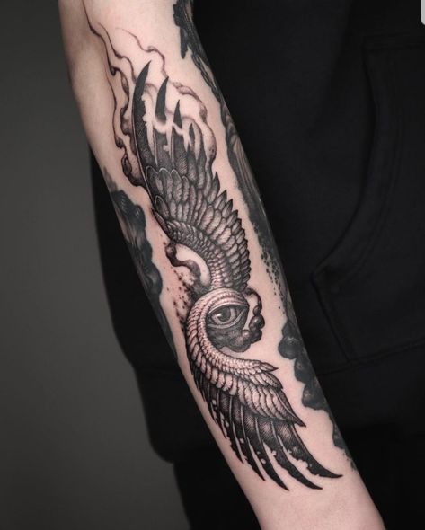 Gothic Forearm Tattoos Men, Men’s Gothic Tattoos, Men’s Raven Tattoo, Men’s Moth Tattoo, Gothic Eagle Tattoo, Tattoo Chart, Mangas Tattoo, Full Hand Tattoo, Engraving Tattoo