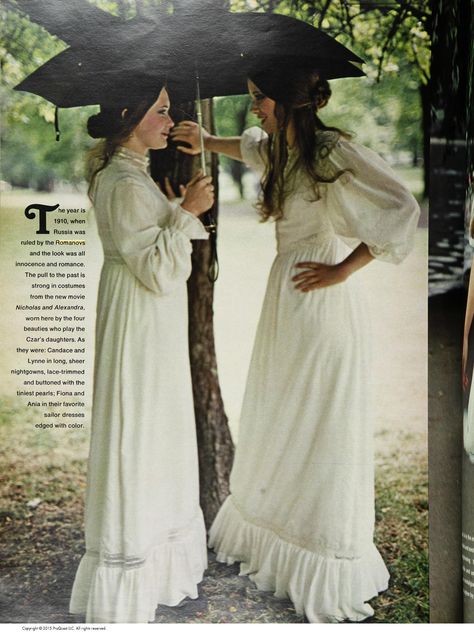 70s Prairie Fashion, 1970s Vampire, 1970s Romance, Granny Fashion, Prarie Dresses, 70s Kitsch, Prairie Fashion, 70’s Dresses, Dresses 70s