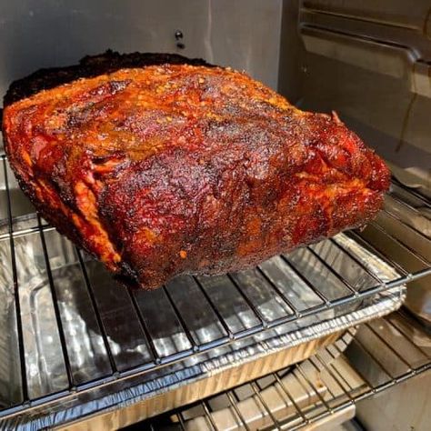 Smoked Boston Butt in a Masterbuilt Electric Smoker - Mad Backyard Smoked Boston Button Recipe Electric Smoker, Smoked Pork Butts On Electric Smoker, Master Built Electric Smoker Recipes, Smoked Boston Button Recipe, Boston Button Recipes Smoker, Masterbuilt Electric Smoker Recipes, Yoder Smoker, Pulled Pork Sauce, Smoked Pulled Pork Recipe