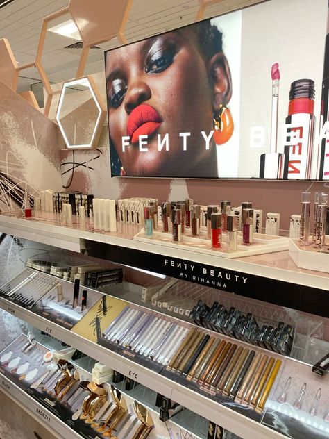 Fenty beauty Fenty Beauty Aesthetic, Viral Aesthetic, Beauty App, Beauty Aesthetic, App Reviews, Fenty Beauty, Makeup Kit, Dream Clothes, Beauty Brand