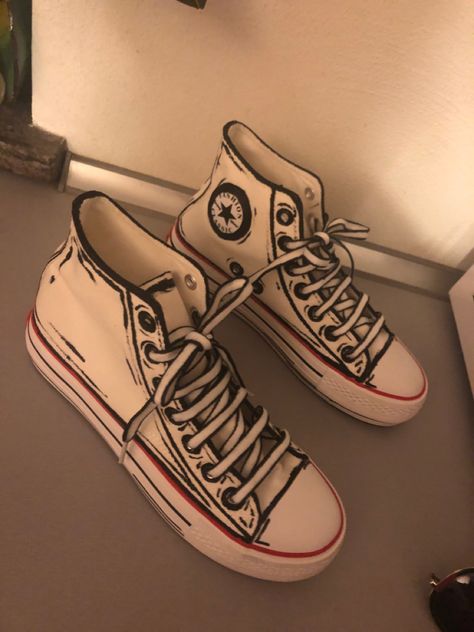 Convers custom cartoon Cool Things To Do With Converse, Converse Shoes Ideas Diy, Black Converse Designs Diy, Converse Shoe Designs Art, Converse Shoe Writing, White Converse Drawn On, Shoe Doodles Ideas, Converse Costumised Ideas, Custom Converse Aesthetic