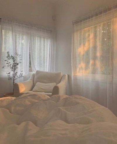 Aesthetic Rooms, Dreamy Bedrooms, Room Inspiration Bedroom, Bedroom Aesthetic, Room Ideas Bedroom, Aesthetic Bedroom, Dream Rooms, Room Aesthetic, Bedroom Inspo