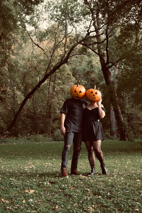 Pumpkinhead Photoshoot, Pumpkin Head Photoshoot, Head Photoshoot, Photoshoot Couple, Halloween Photography, Halloween Photoshoot, Pumpkin Head, Couple Photoshoot, Couple Halloween