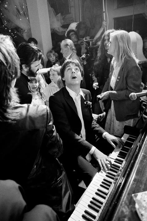 Audrey Hepburn lounges in St Tropez and Paul McCartney plays piano in these stunning snaps by celebrity photographer Terry O'Neill Barbara Bach, Terry O Neill, London Art Print, Sir Paul, Linda Mccartney, Celebrity Photographers, London Clubs, Playing Piano, Famous Photographers