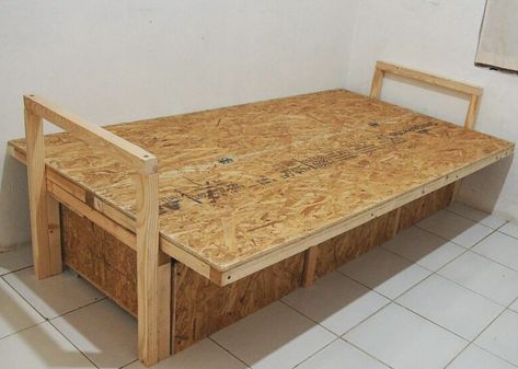 rock n roll futon 🔨♻ #diy #osb #pallet #recycle #woodworking #futon | Instagram Futon Diy, Rock N, Futon, Rock N Roll, Wood Projects, Recycling, Woodworking, Wood, On Instagram