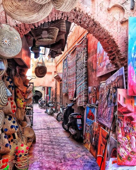 An escape to #Morocco is a swipe away ➡️ #instatravELLE #regram @lizcett Marrakech Souk, Medina Marrakech, Marrakech Travel, Morocco Travel, Marrakech Morocco, Walled City, Napoleon Hill, Enjoy Summer, Marrakech