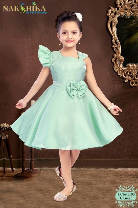 Frock Designs For Girl Kids, Satin Frocks For Kids, Party Frocks For Kids, Kids Party Frocks, Baby Girl Frock Designs, Frock For Kids, Frock Designs For Girl, Frocks For Kids