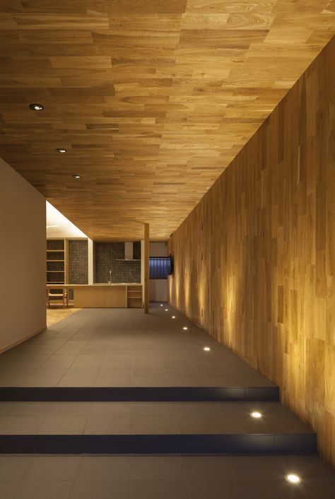 K House / MOVEDESIGN Indoor Uplighting, Floor Uplight, Wall Uplight, Lighting Pictures, Led Floor Lights, Entry Lighting, Corridor Lighting, Loft Lighting, Wood Architecture