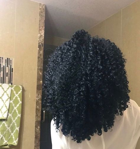 Curly Hairstyle Ideas, Curly Natural Hair, Cabello Afro Natural, Natural Curly Hair, Tutorial Ideas, Luscious Hair, Pelo Afro, Black Curly, Hair Guide