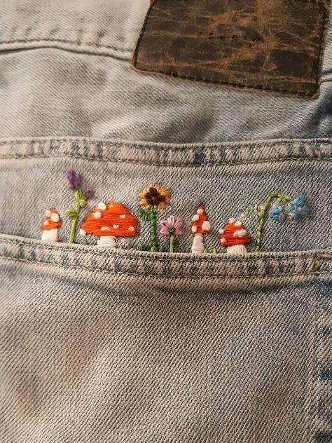 Embroidery Mushrooms, Embroidery Jeans Diy, Back Pocket Embroidery, Clothes Embroidery Diy, Clothes Embroidery, Pocket Embroidery, Visible Mending, Embroidery Diy, Pola Sulam