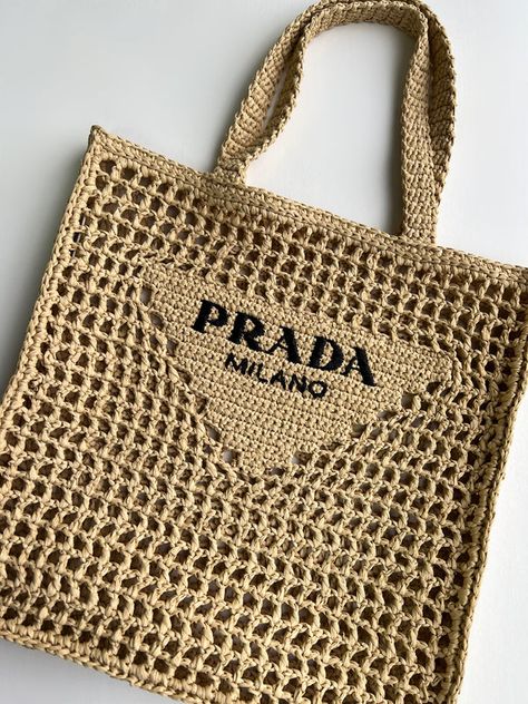 Prada Raffia Tote Bag, Prada Raffia, Raffia Tote Bag, Crochet Beach Bags, Prada Tote Bag, Summer Tote Bags, Mens Travel Bag, Lettering Logo, Summer Essential