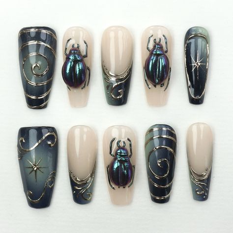 Beatle Nails Art, Steam Punk Nails, Cryptid Nails, Beetle Nail Art, Nails Alternative Style, Eccentric Nails, Nail Designs Grunge, Moth Nails, Beetle Nails