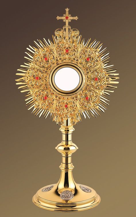 Finest Monstrances Blessed Sacrament Pictures, Monstrance Catholic, Holy Hour, Catholic Symbols, Heaven Wallpaper, Bride And Groom Silhouette, Catholic Altar, Blessed Sacrament, Catholic Statues